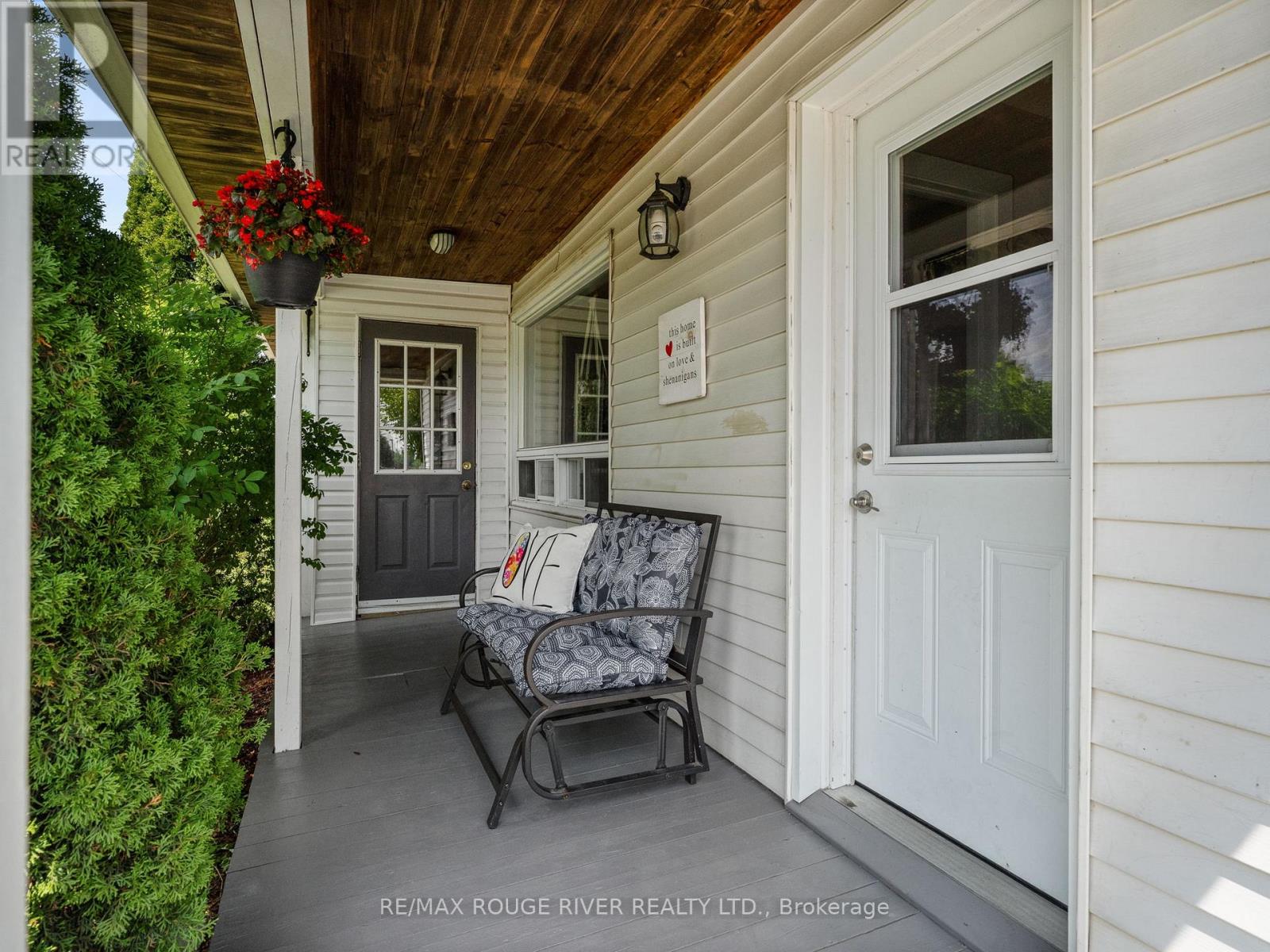 414 ALEXANDRIA DRIVE