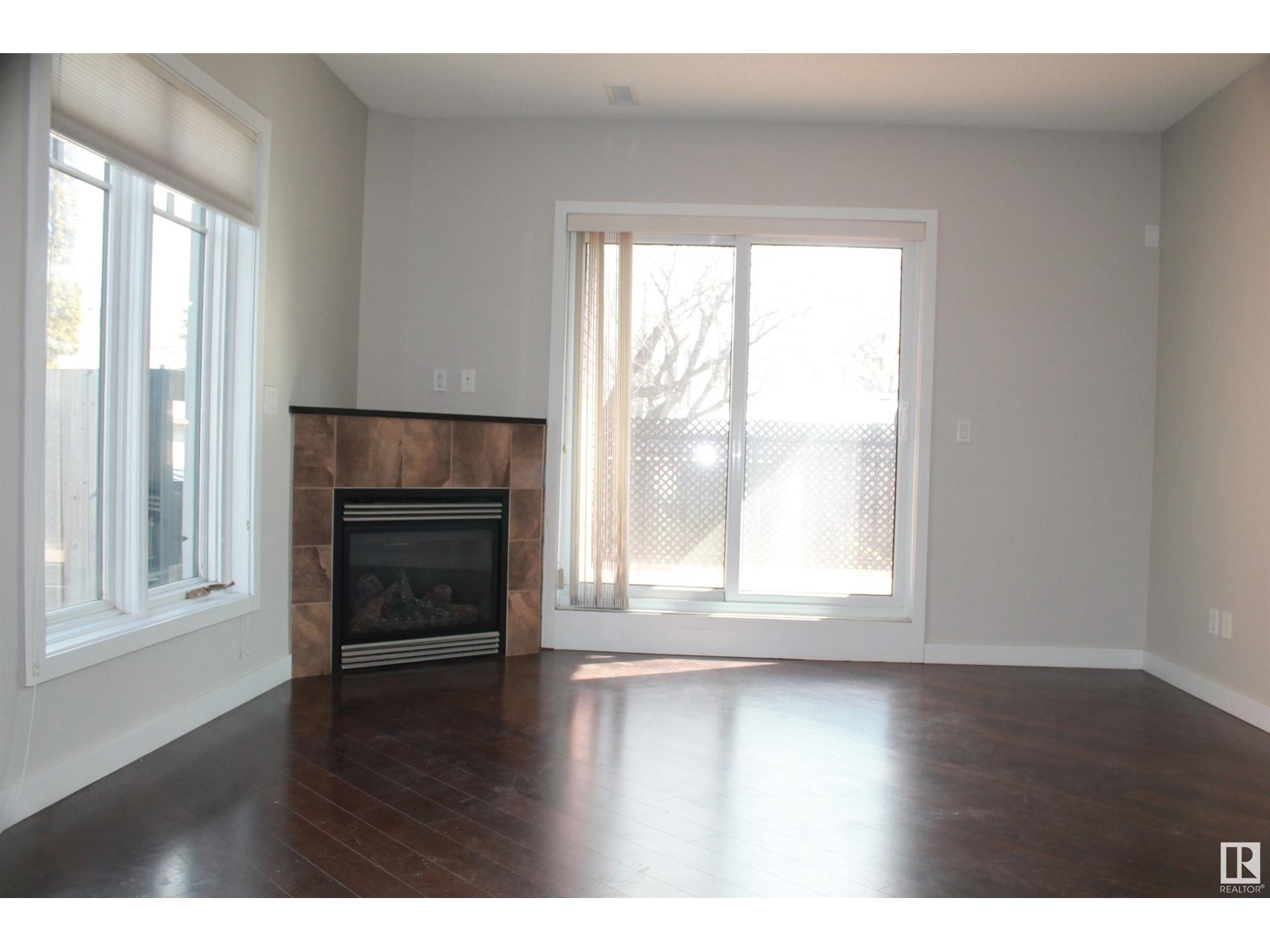 #103 7907 109 ST NW