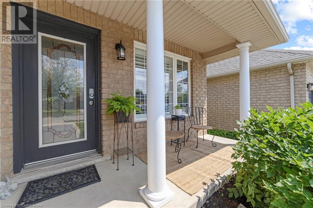 54 BRIAROSE Place
