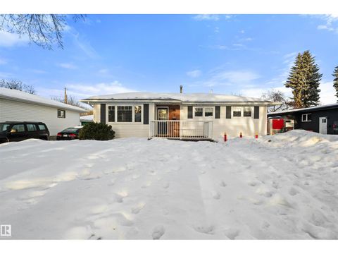 3 SORREL CR St. Albert AB T8N0K4