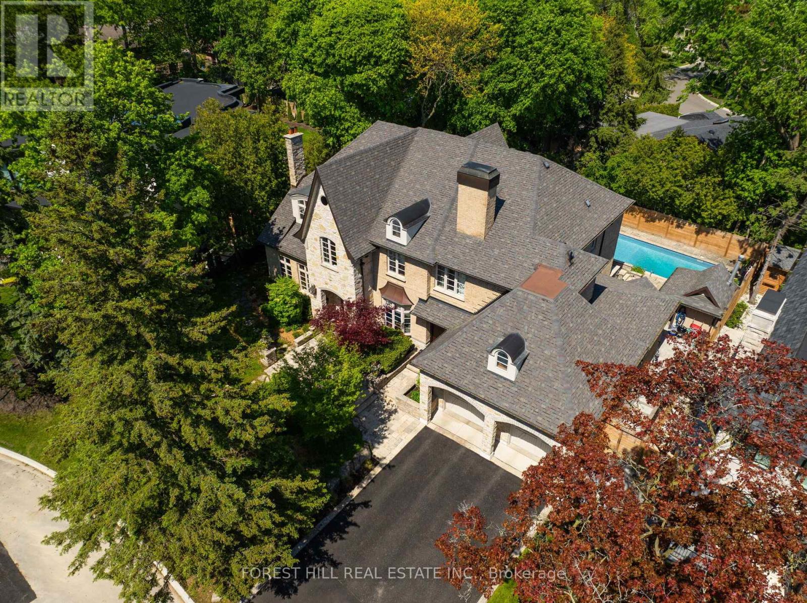 14 DENEWOOD CRESCENT
