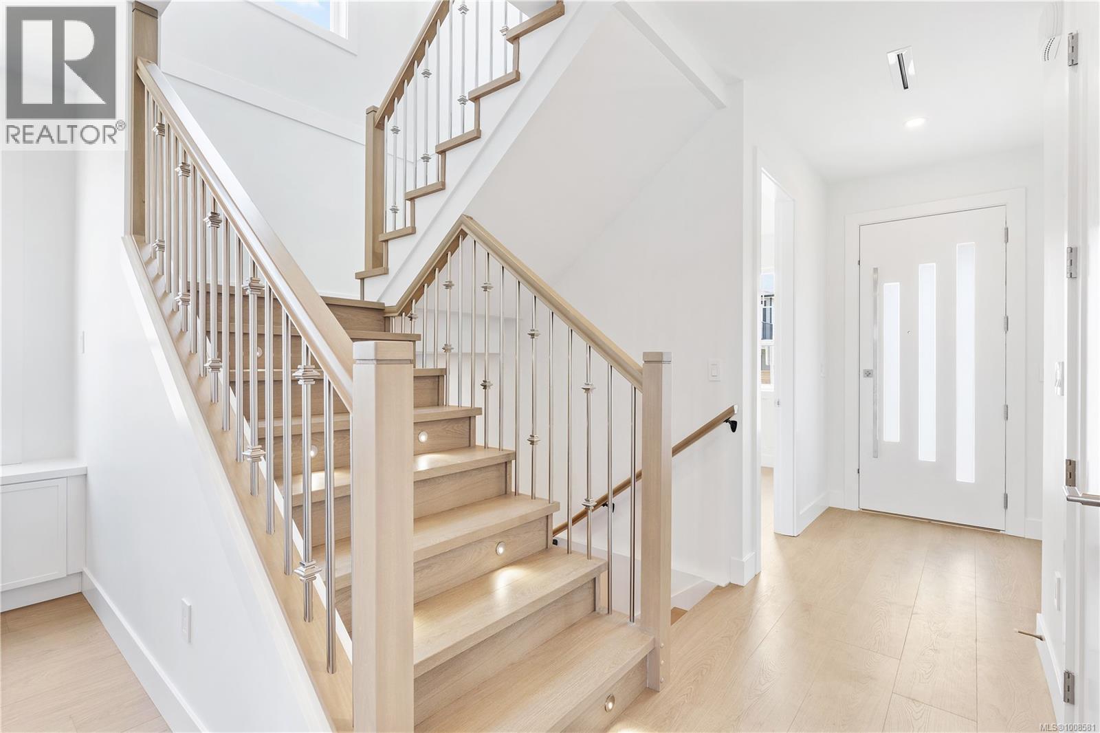 772 Plover Crt