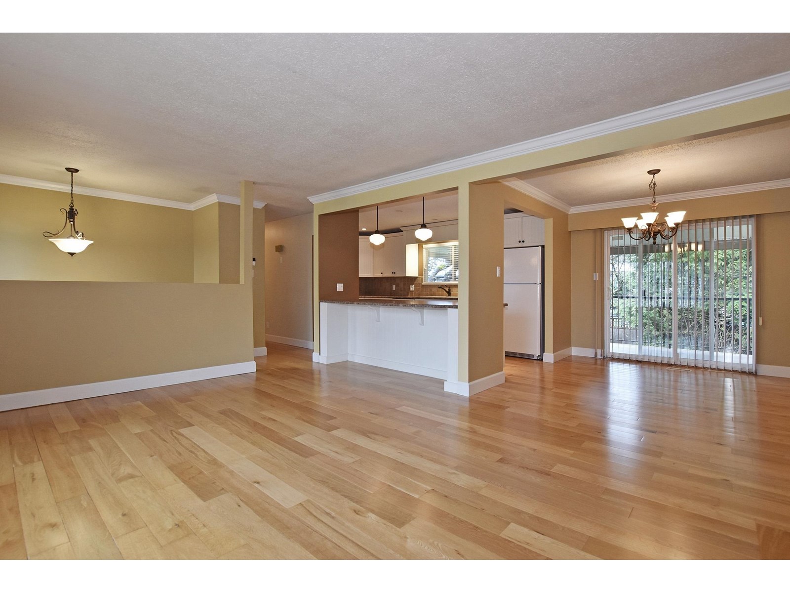 2897 CAMELLIA COURT