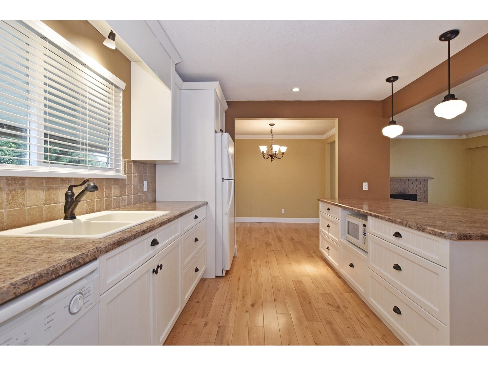 2897 CAMELLIA COURT