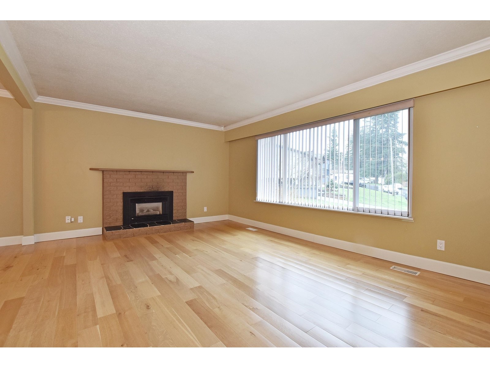 2897 CAMELLIA COURT
