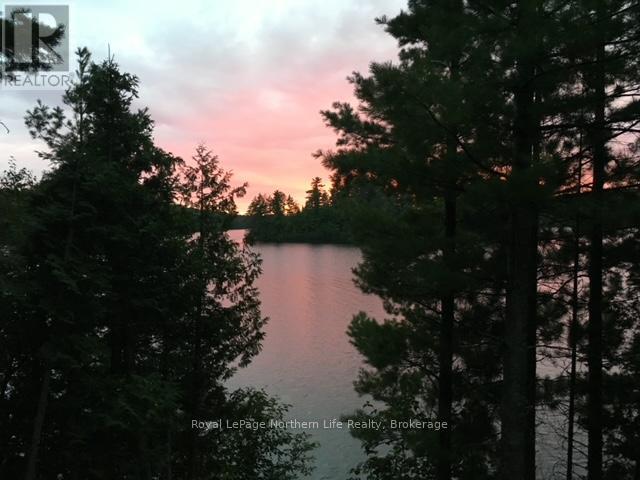 C - 28 CASSELS LAKE ISLAND