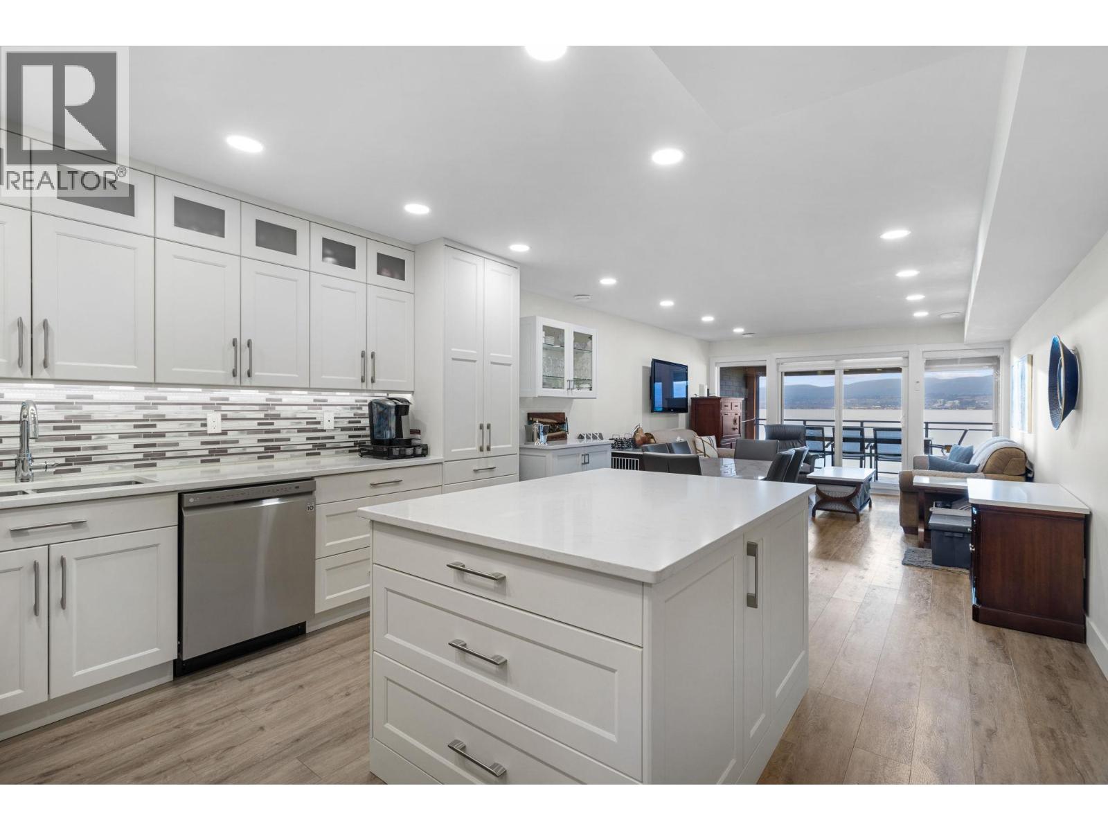 2777 Casa Loma Road Unit# 207