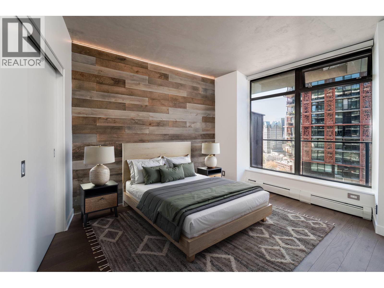 2508 108 W CORDOVA STREET