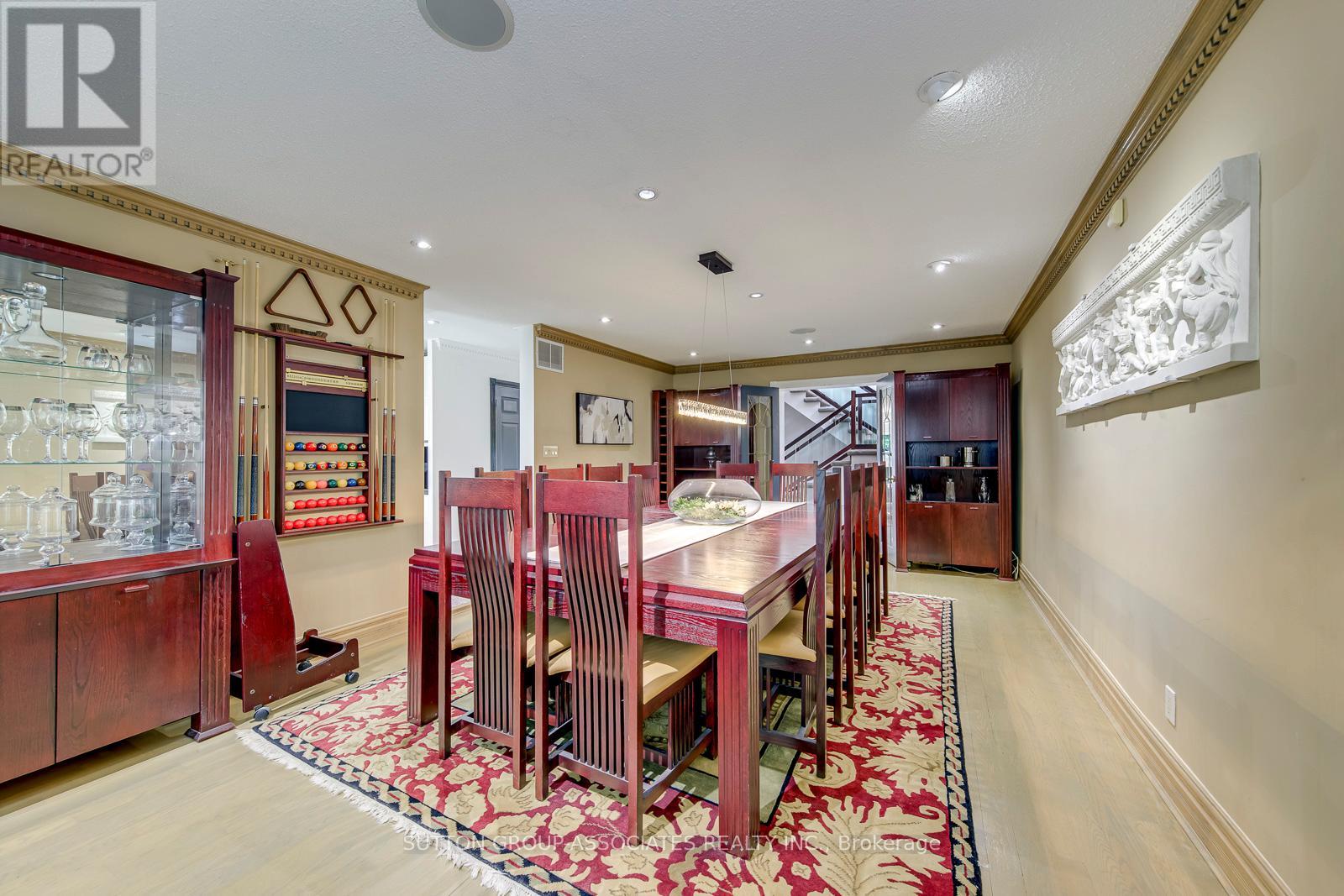 18 MARTIN GROVE ROAD
