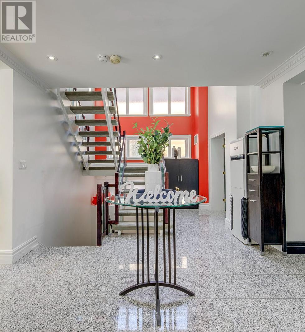 18 MARTIN GROVE ROAD