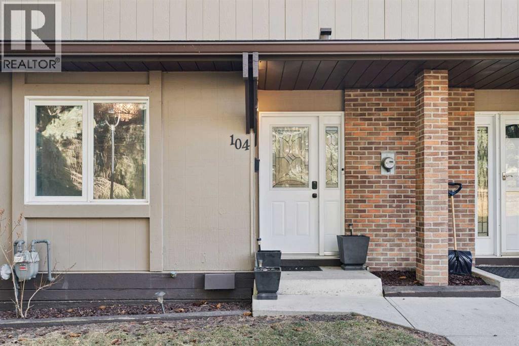 104, 1055 72 Avenue NW