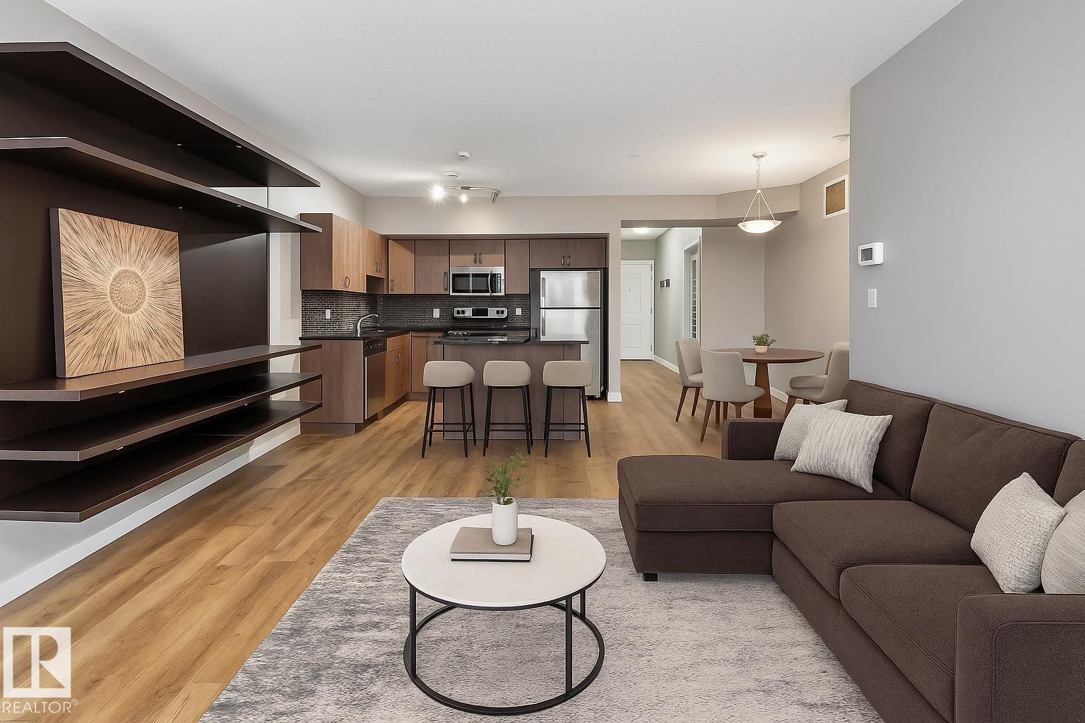 #110 10518 113 ST NW