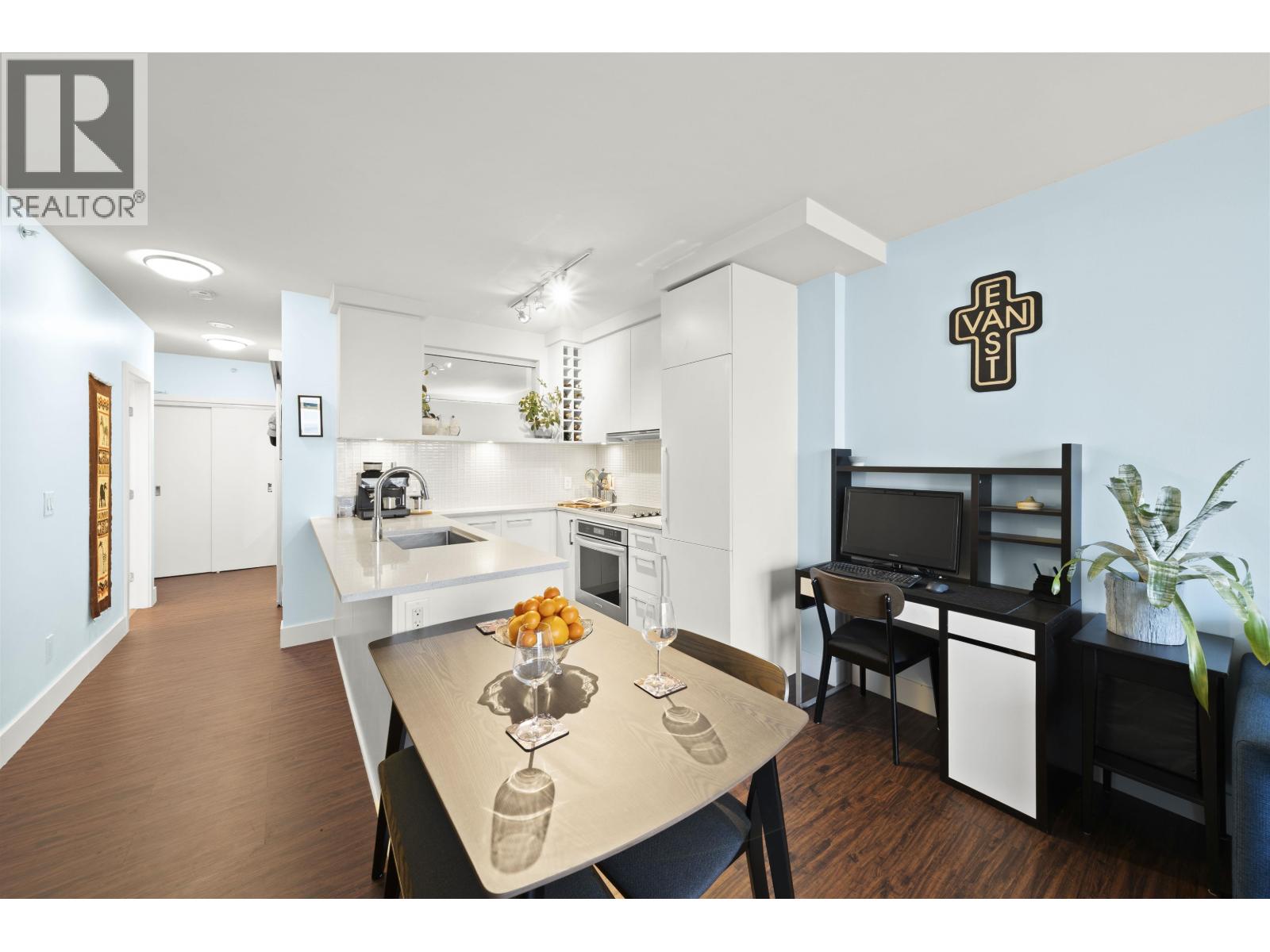 2005 668 COLUMBIA STREET