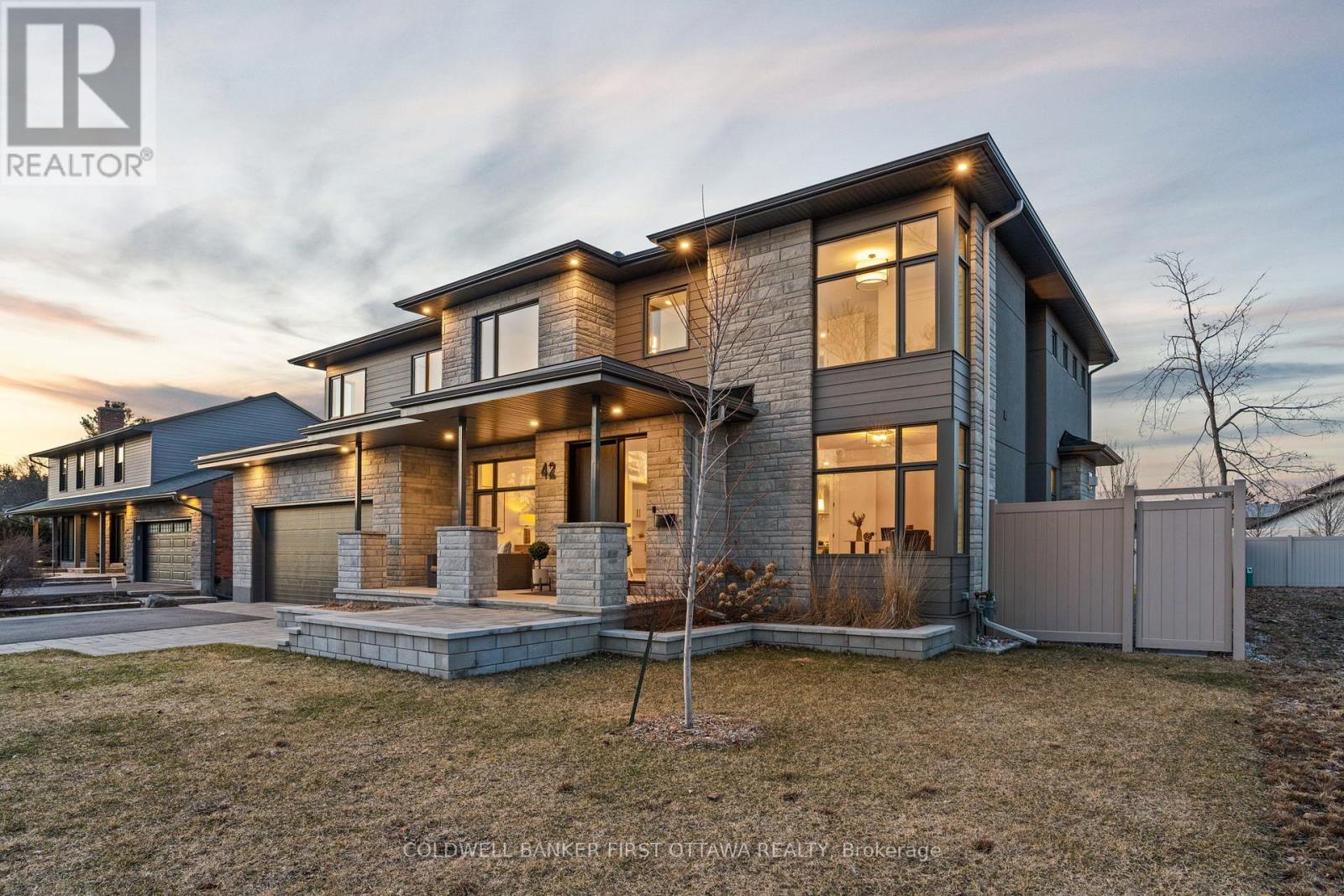 42 PARKLAND CRESCENT