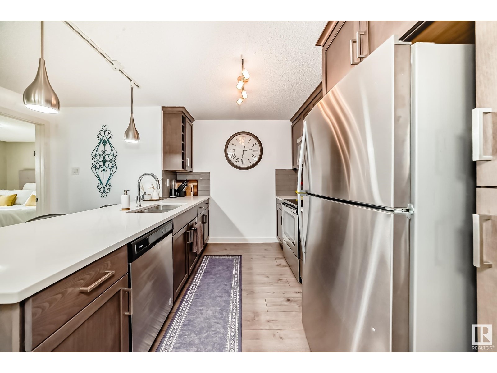 #306 4008 SAVARYN DR SW