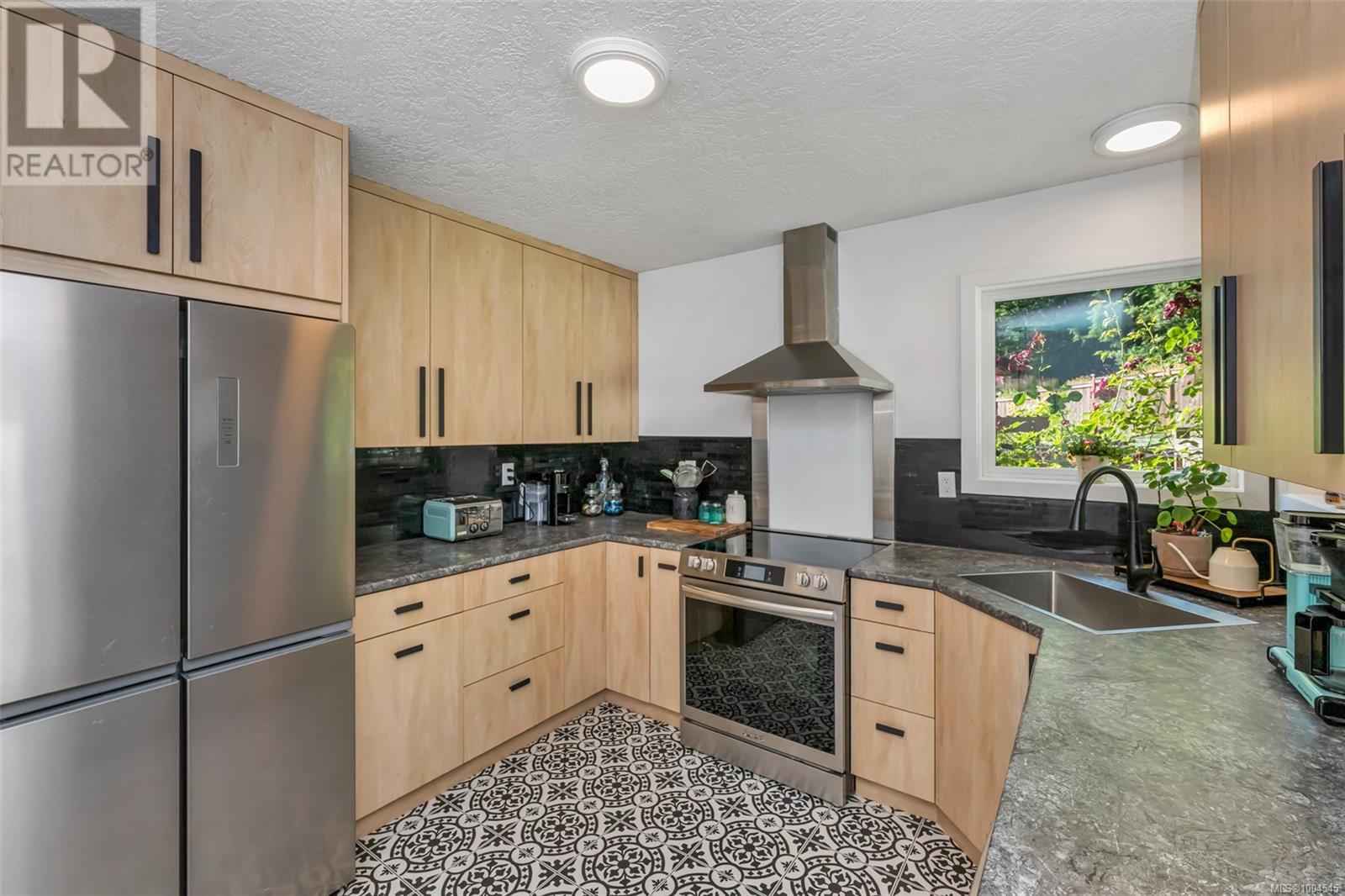 2910 PALSSON Pl