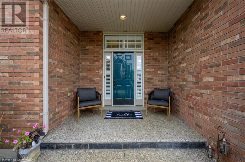5 DUNROBIN Drive