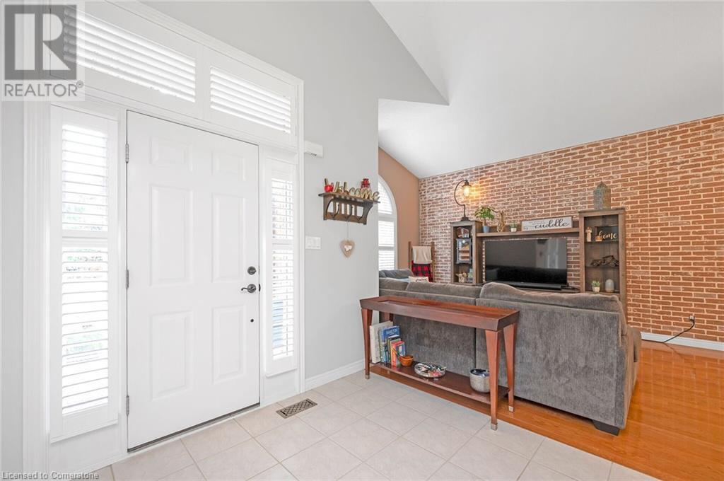 5 DUNROBIN Drive