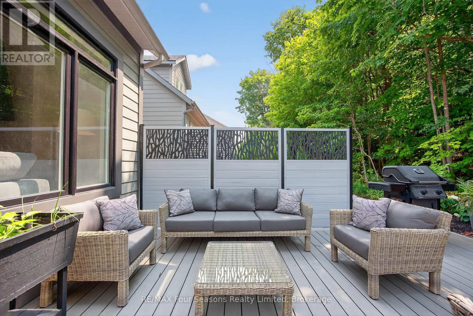 112 SCHOONERS LANE