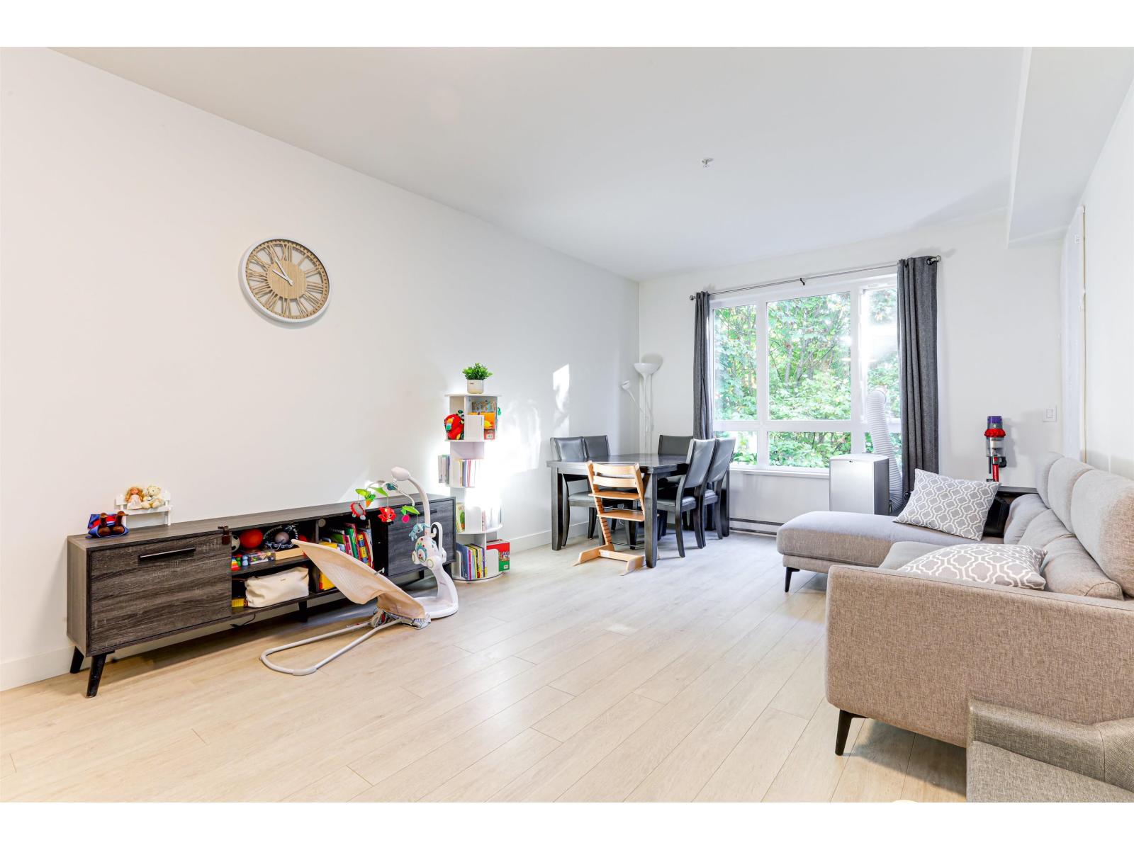 205 13925 FRASER HIGHWAY