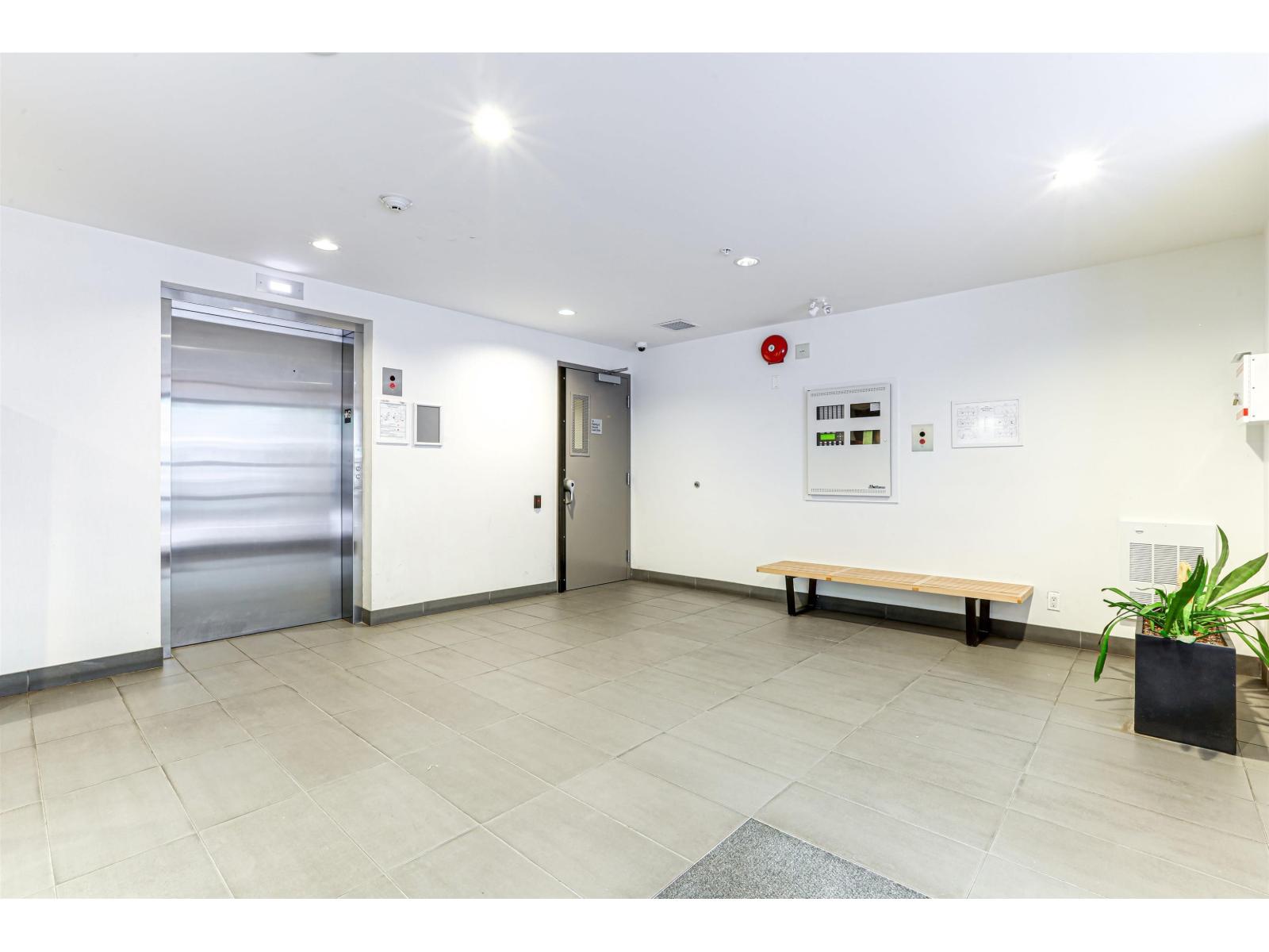 205 13925 FRASER HIGHWAY