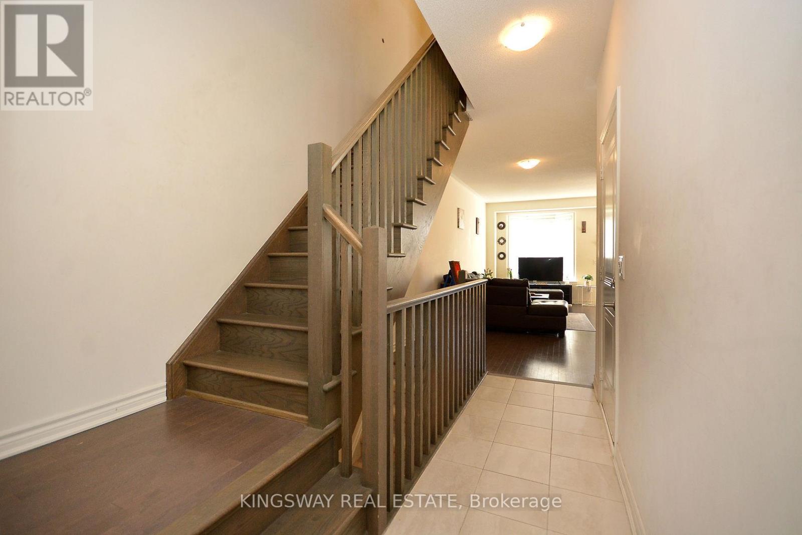 70 - 50 EDINBURGH DRIVE