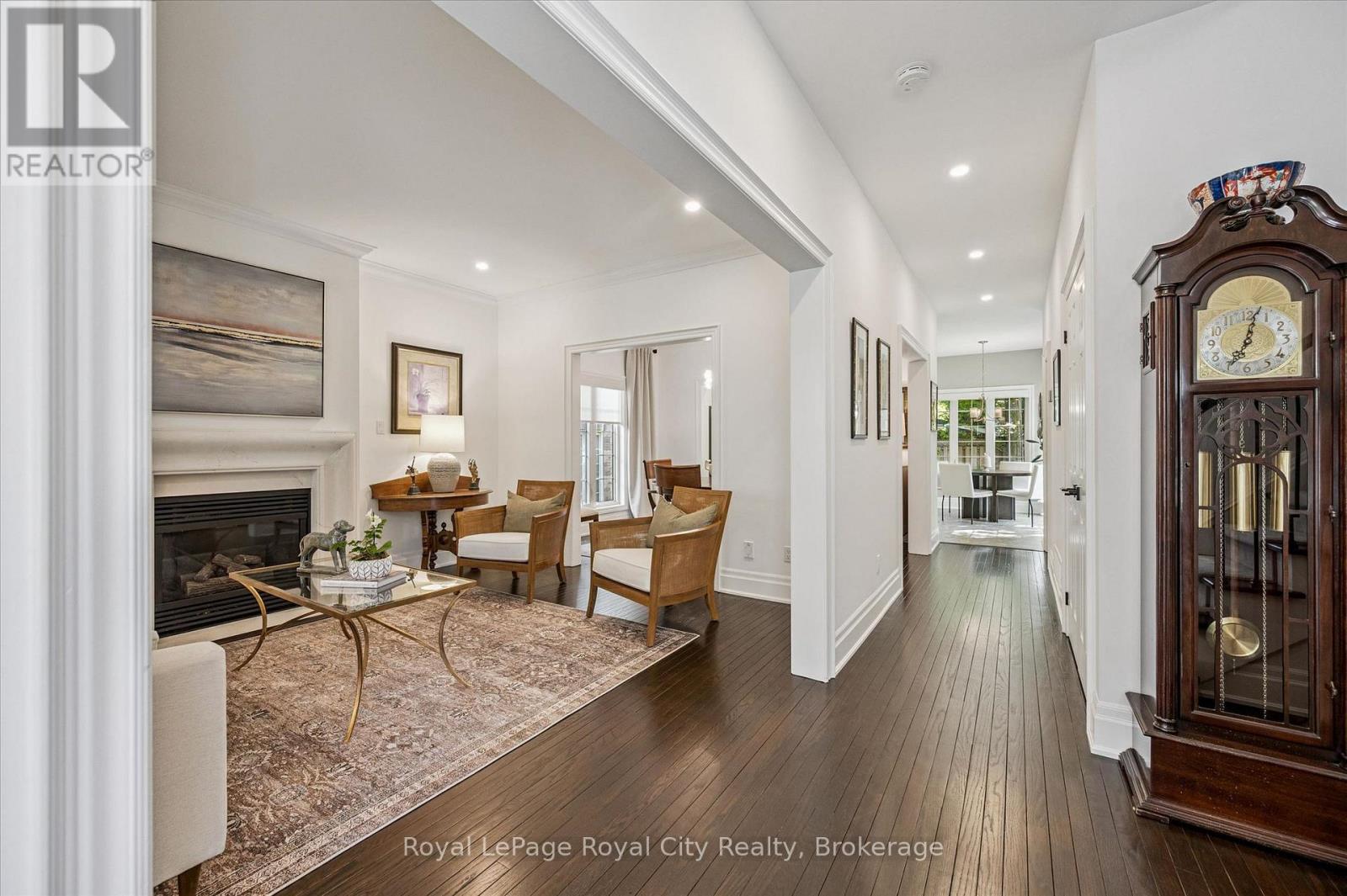 11 - 25 MANOR PARK CRESCENT
