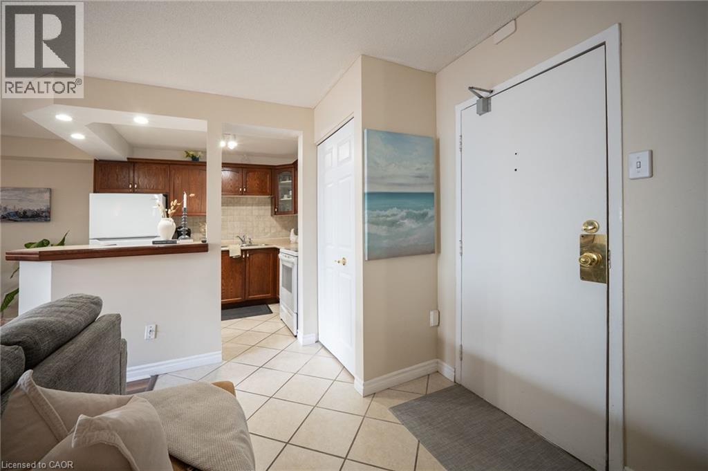648 GREY Street Unit# 203