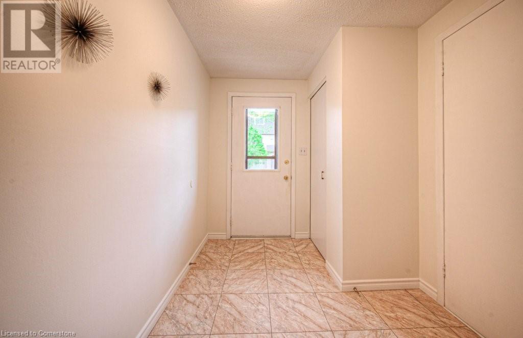80 OLD COUNTRY Drive Unit# 6