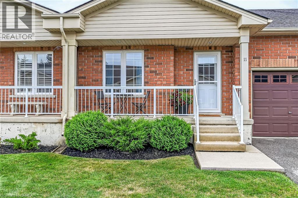 54 GARDEN Avenue Unit# 11