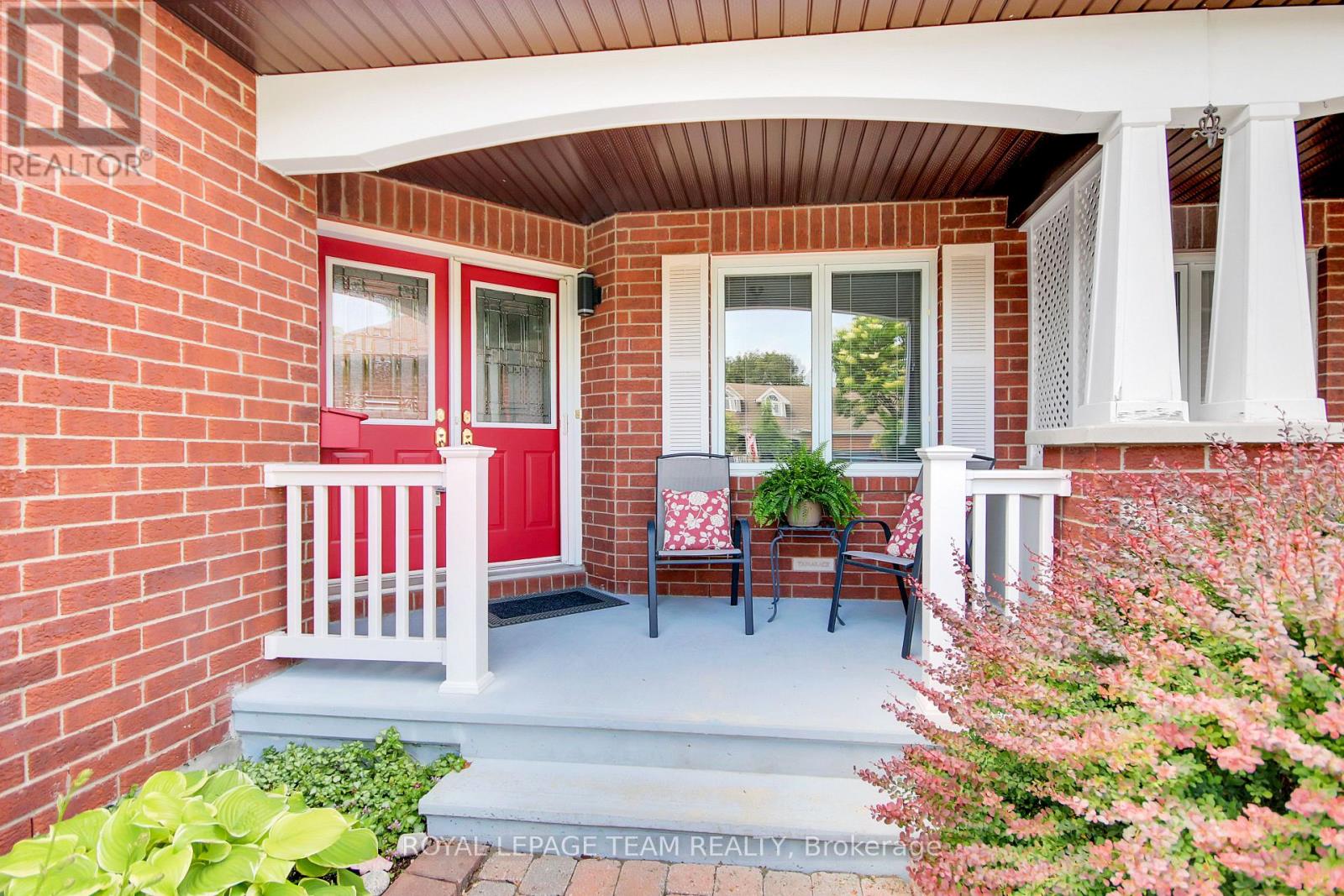 83 WATERTHRUSH CRESCENT