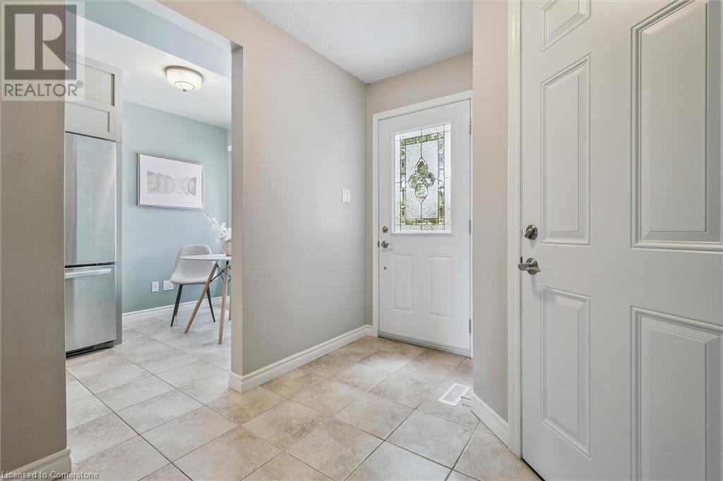375 KINGSCOURT Drive Unit# 4
