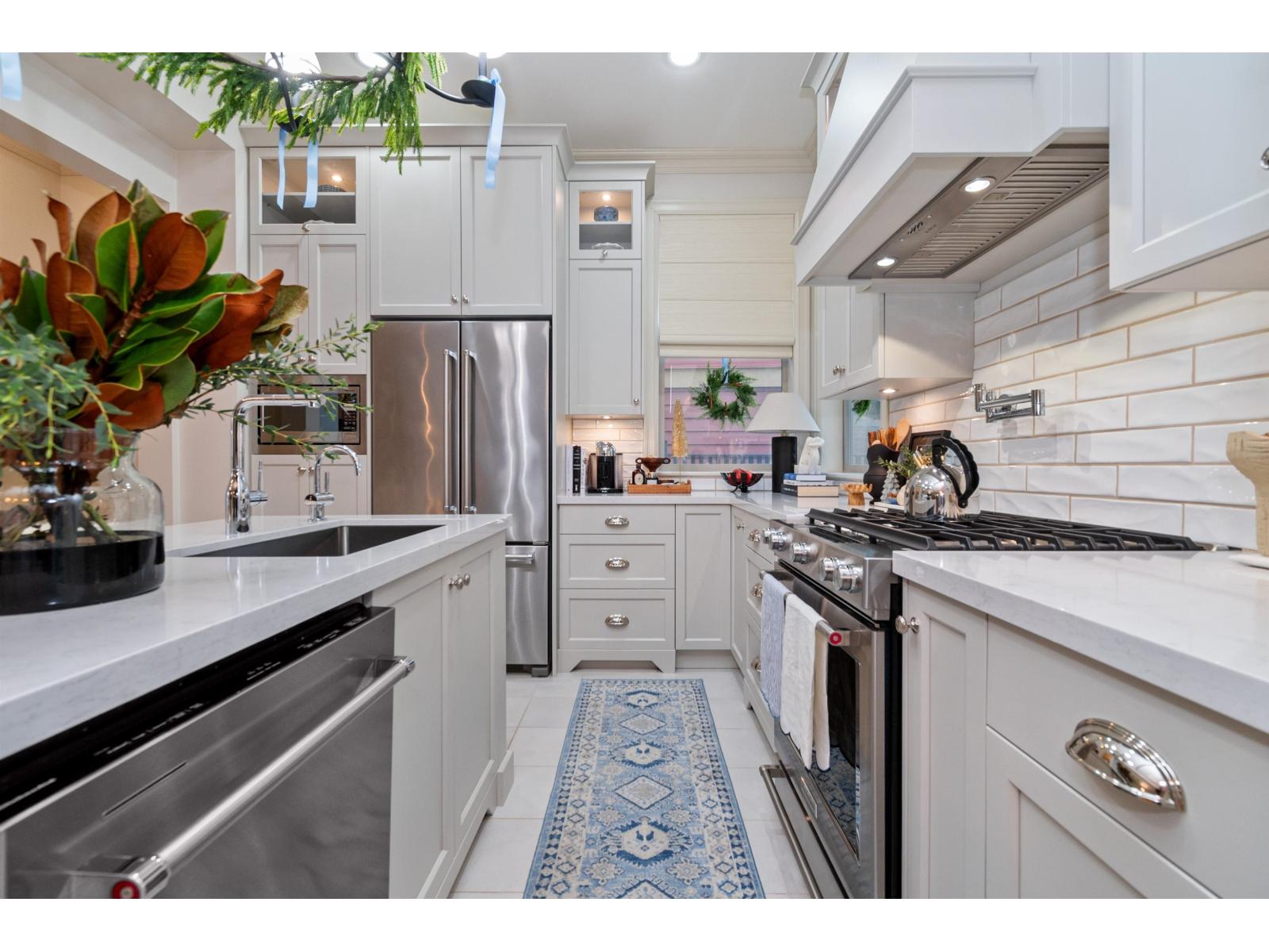 5850 COWICHAN STREET|Garrison Crossing