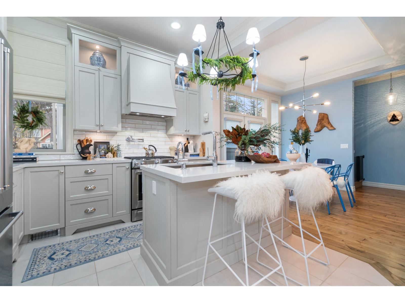 5850 COWICHAN STREET|Garrison Crossing