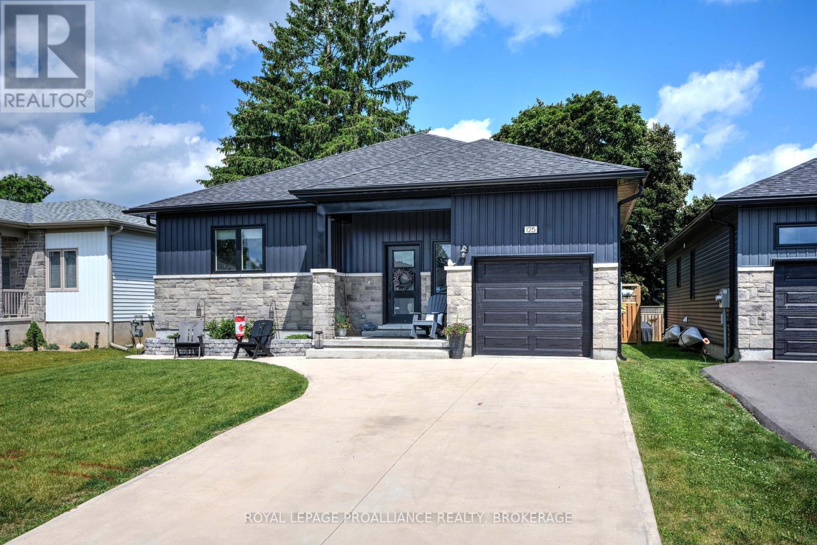 125 MAPLECROFT COURT