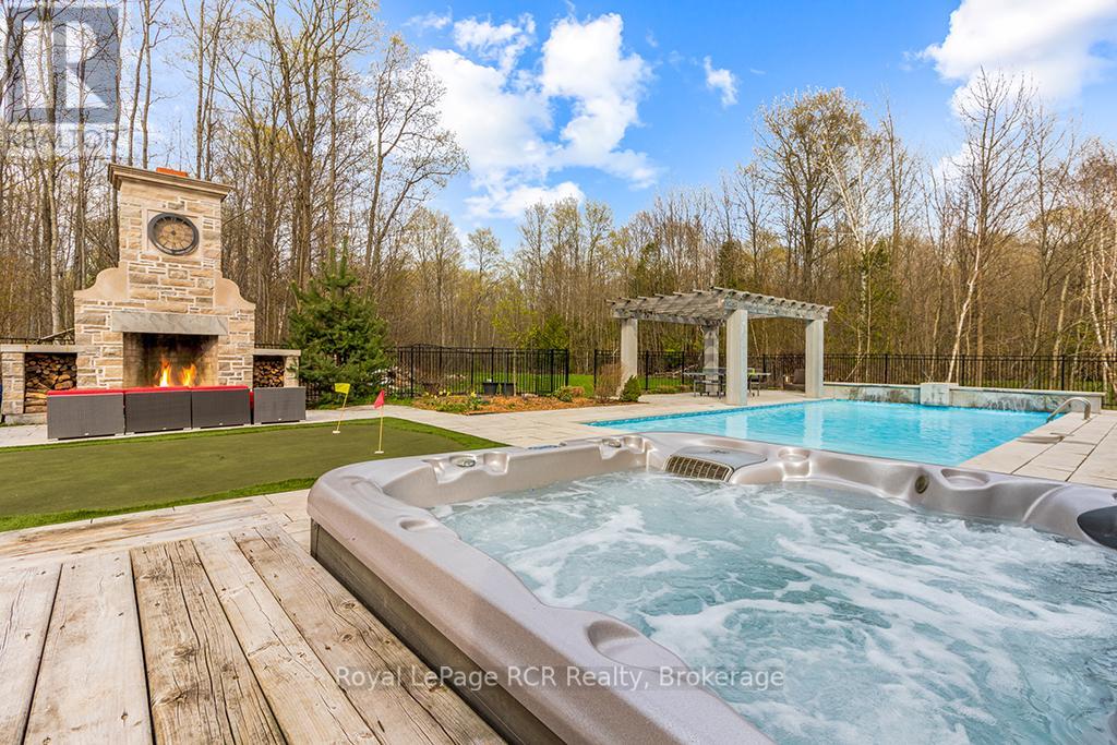 758335 GIRL GUIDE ROAD