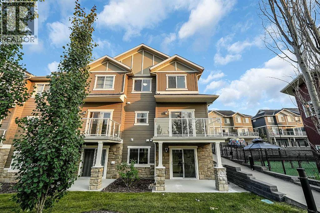 570 Evanston Manor NW