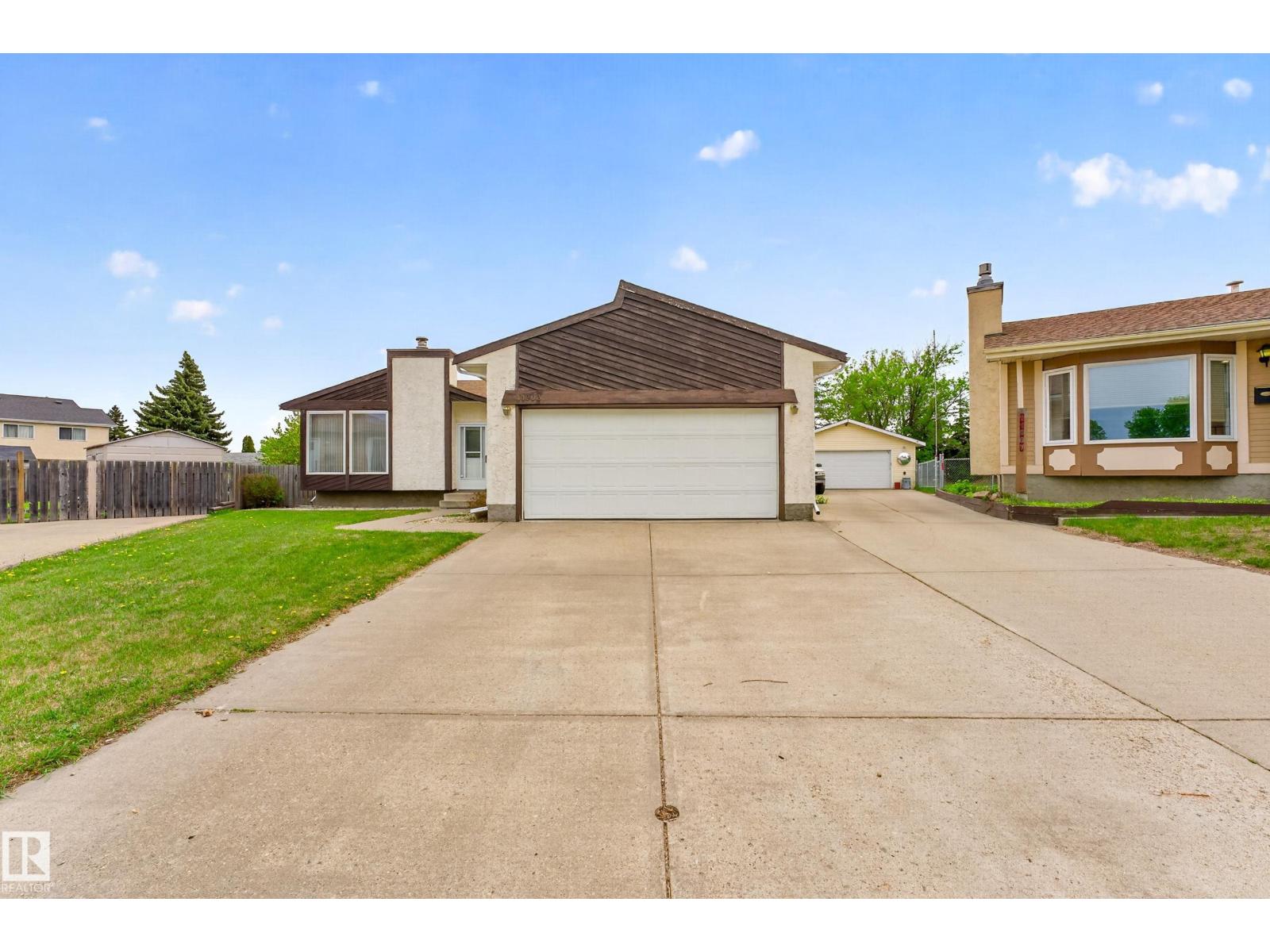 11903 138 AV NW