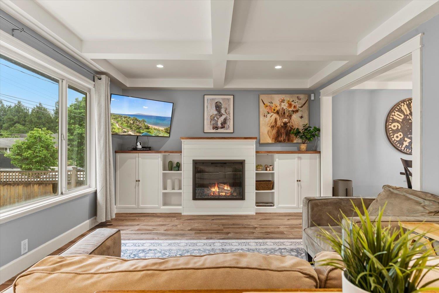 1723 AGASSIZ AVENUE|Agassiz