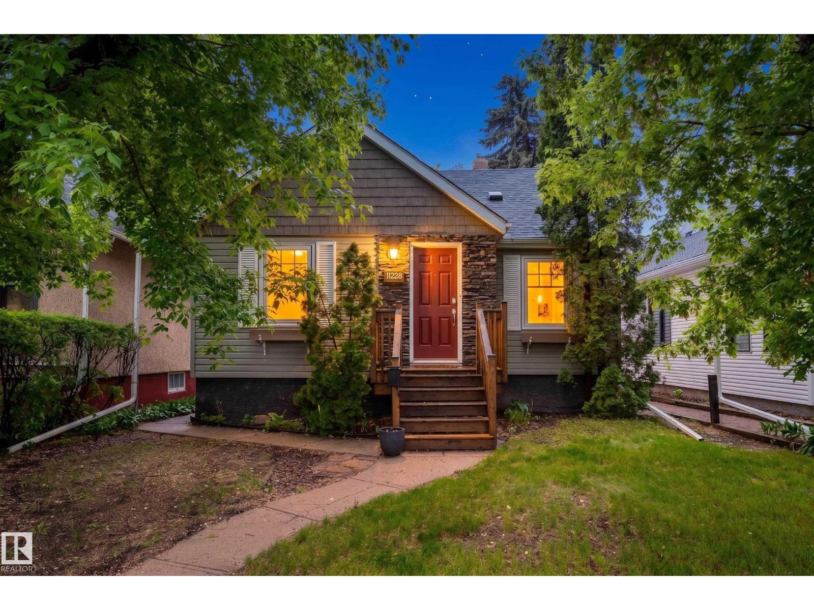 11228 67 ST NW