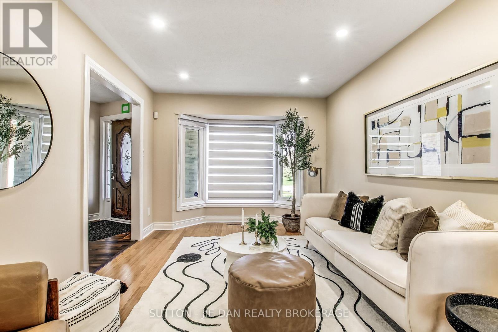 62 BARRYDALE CRESCENT