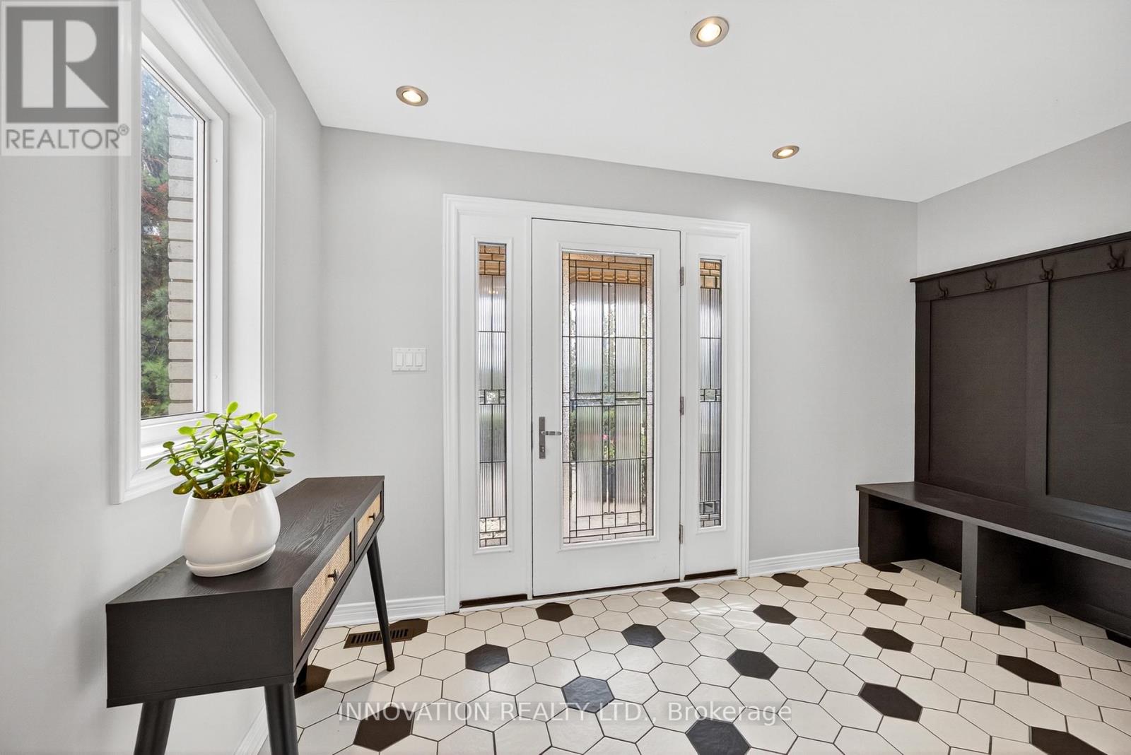 5609 SOUTH RIVER DRIVE