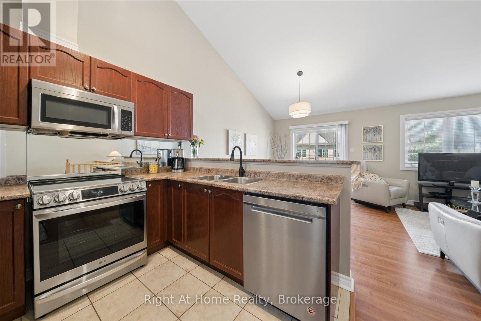 17 WICKER PARK WAY