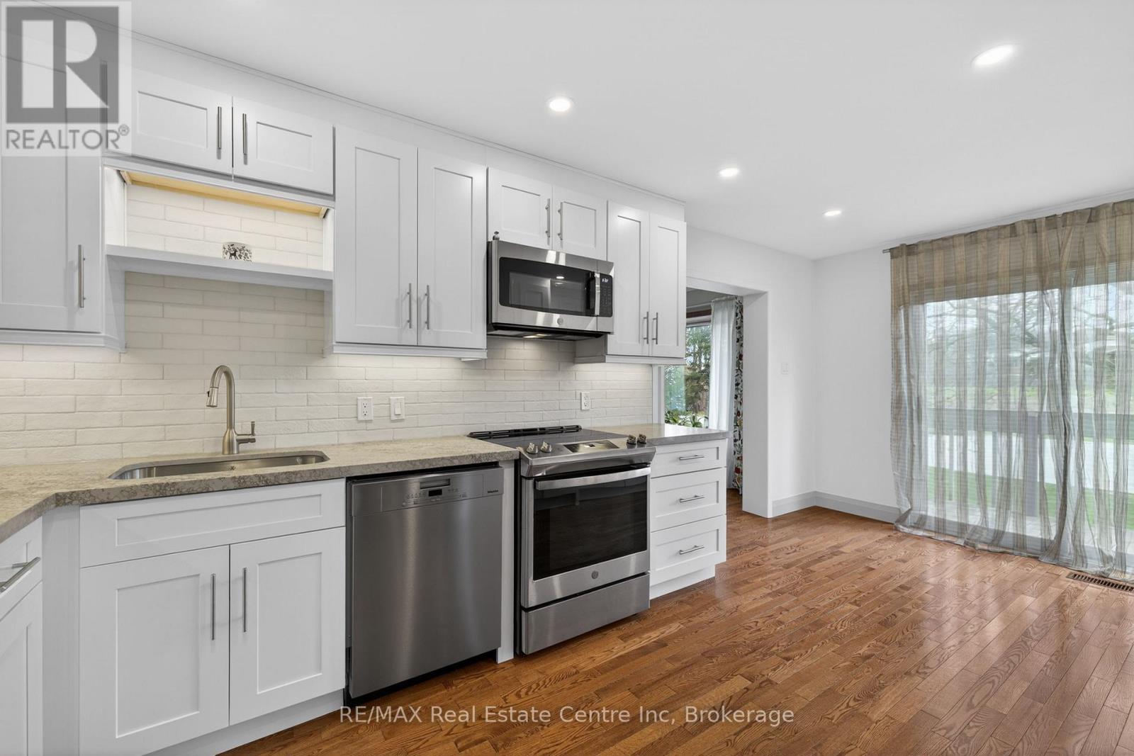 173 - 295 WATER STREET