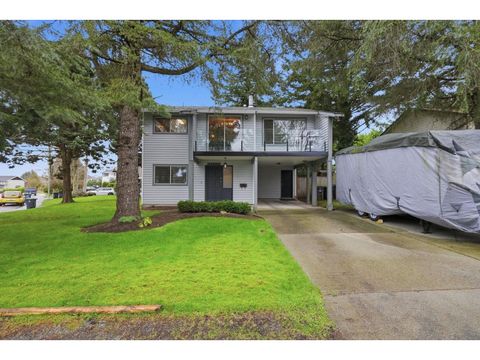 15848 20 AVENUE Surrey BC V4A2B2