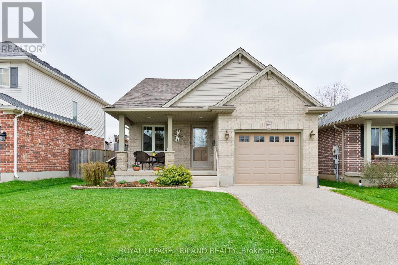 Photo 1 of 39 — 87 PINE VALLEY DRIVE, St. Thomas, ON N5P1E2