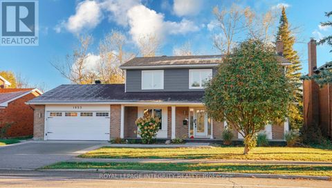 1055 PLANTE DRIVE Ottawa ON K1V9E5