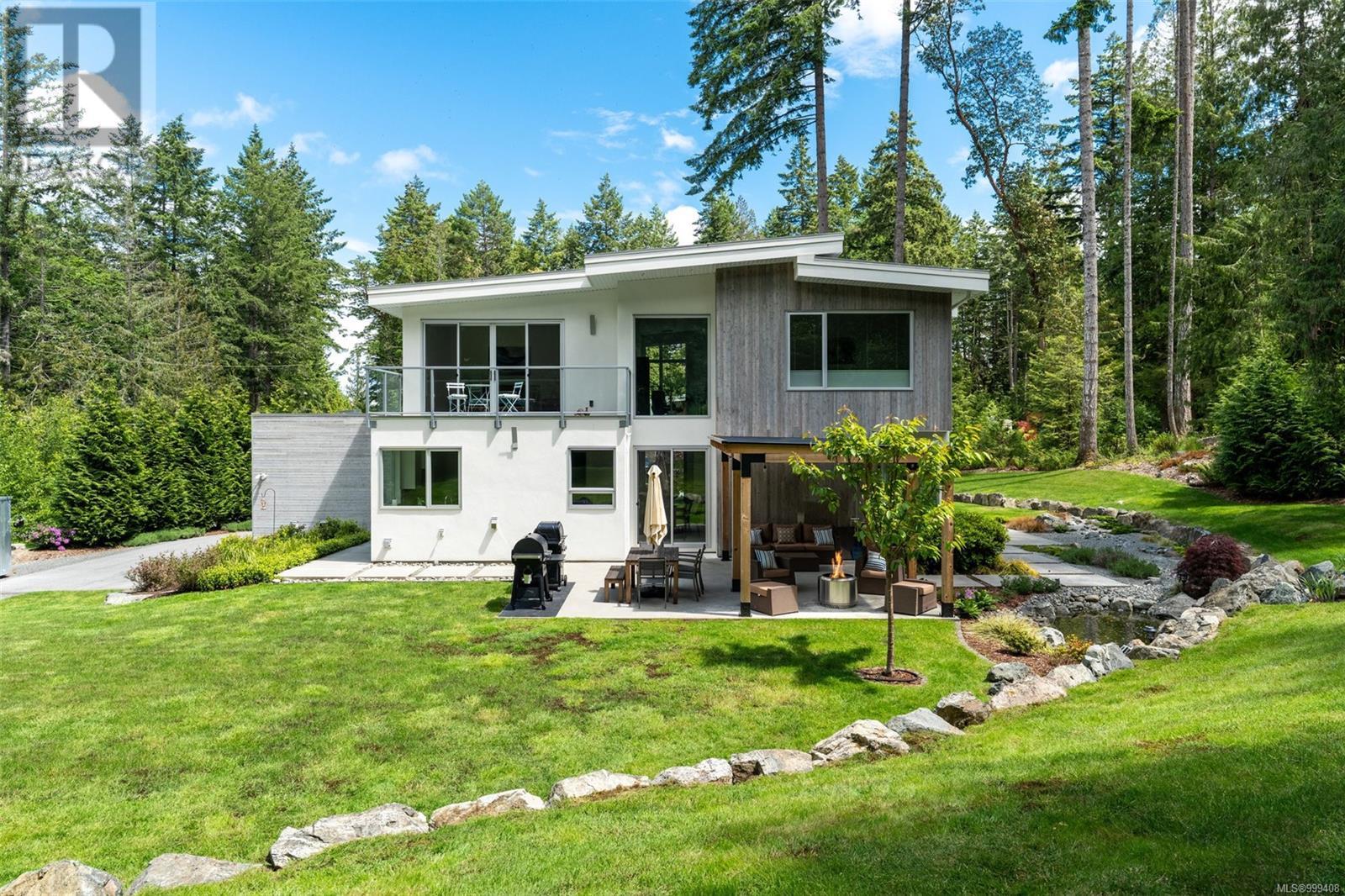 1525 Eagle Way
