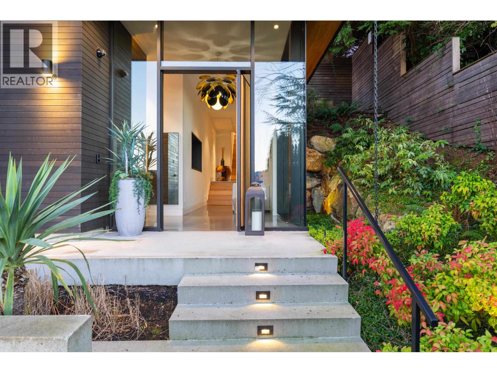 6252 OVERSTONE DRIVE