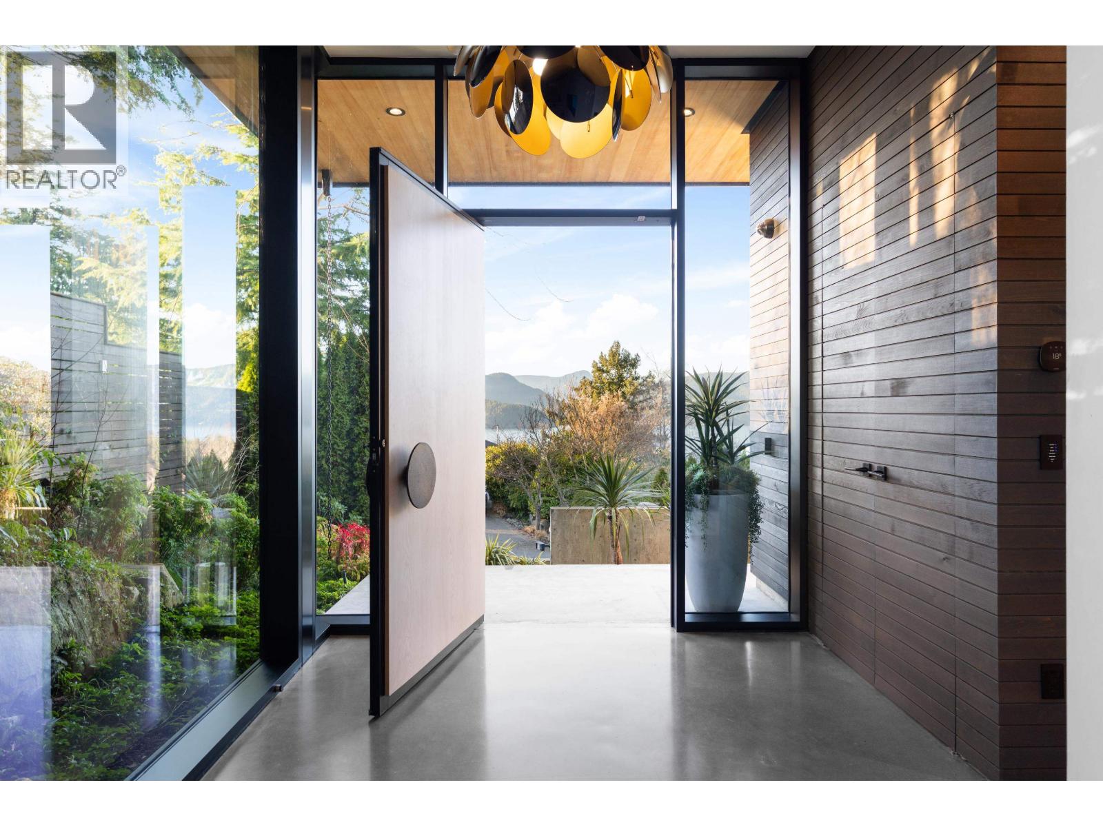 6252 OVERSTONE DRIVE